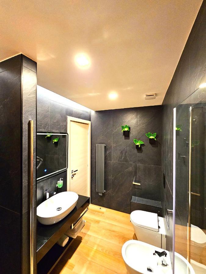 Trilogy Prestige - Central Premium Suites Lecce Exteriör bild