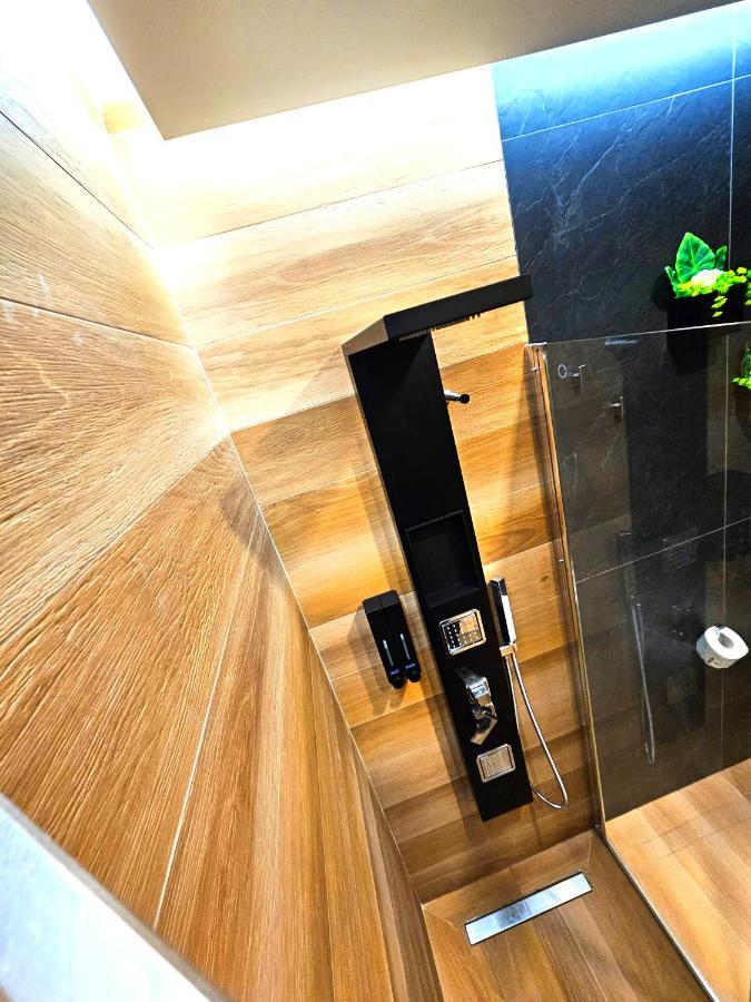 Trilogy Prestige - Central Premium Suites Lecce Exteriör bild